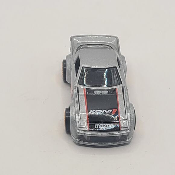1978-1985 MAZDA RX7 KONI JDM 1:64 SCALE COLLECTIBLE DIORAMA DIECAST MODEL CAR - Picture 2 of 5